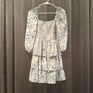 Light blue floral boutique long sleeve dress